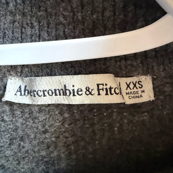 Abercrombie & Fitch Charcoal Turtleneck Sweater - Picture 4 of 4